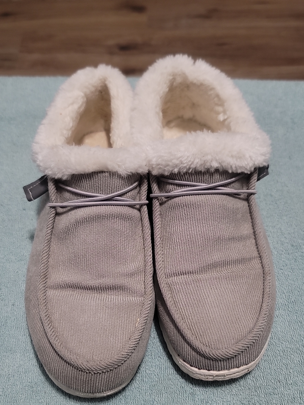 Cozy Women's Gray Faux-Fur Lined Slip-On